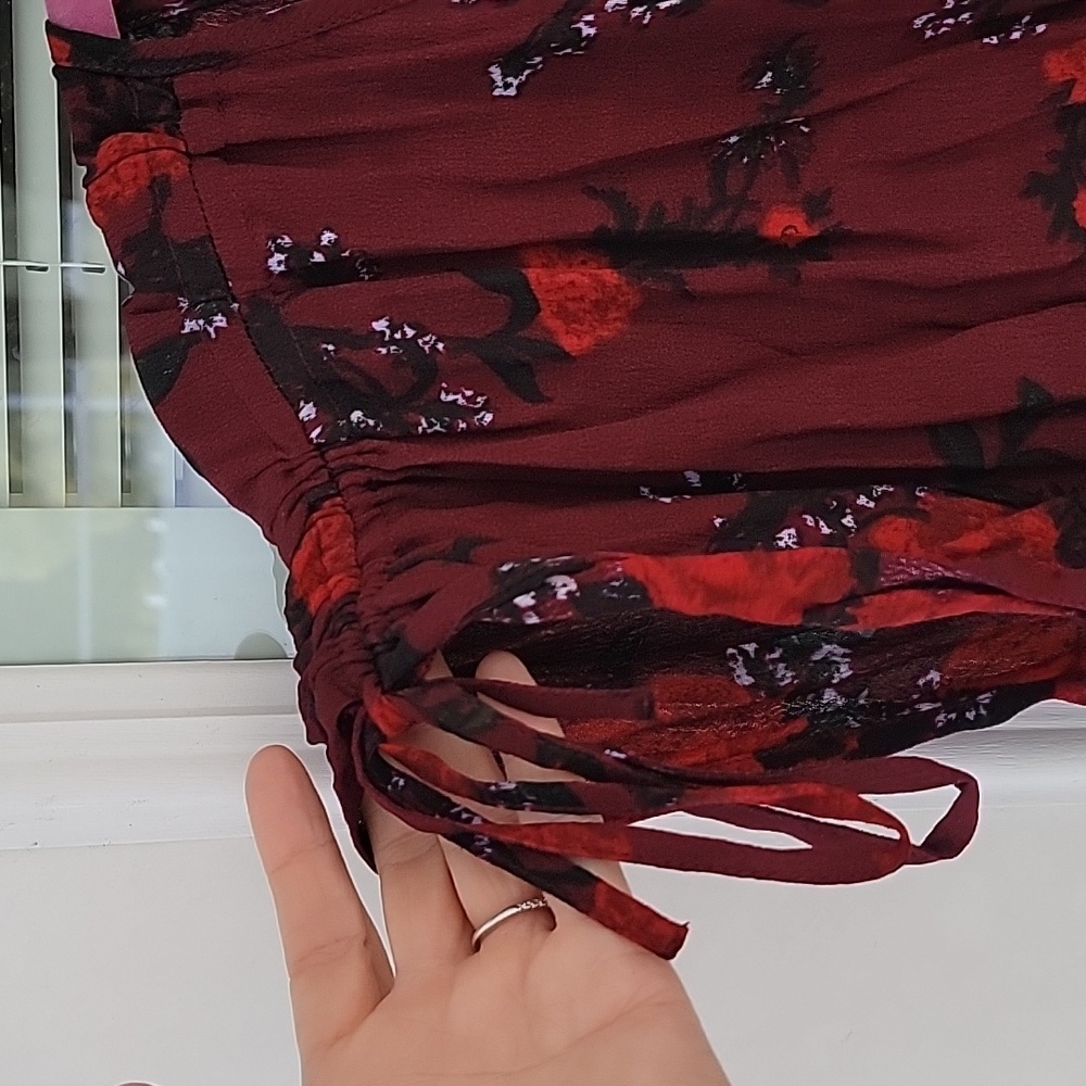 Band of Gypsies Morgan Wide Leg Floral Jumpsuit Burgundy with Roses Sz M - Picture 7 of 15